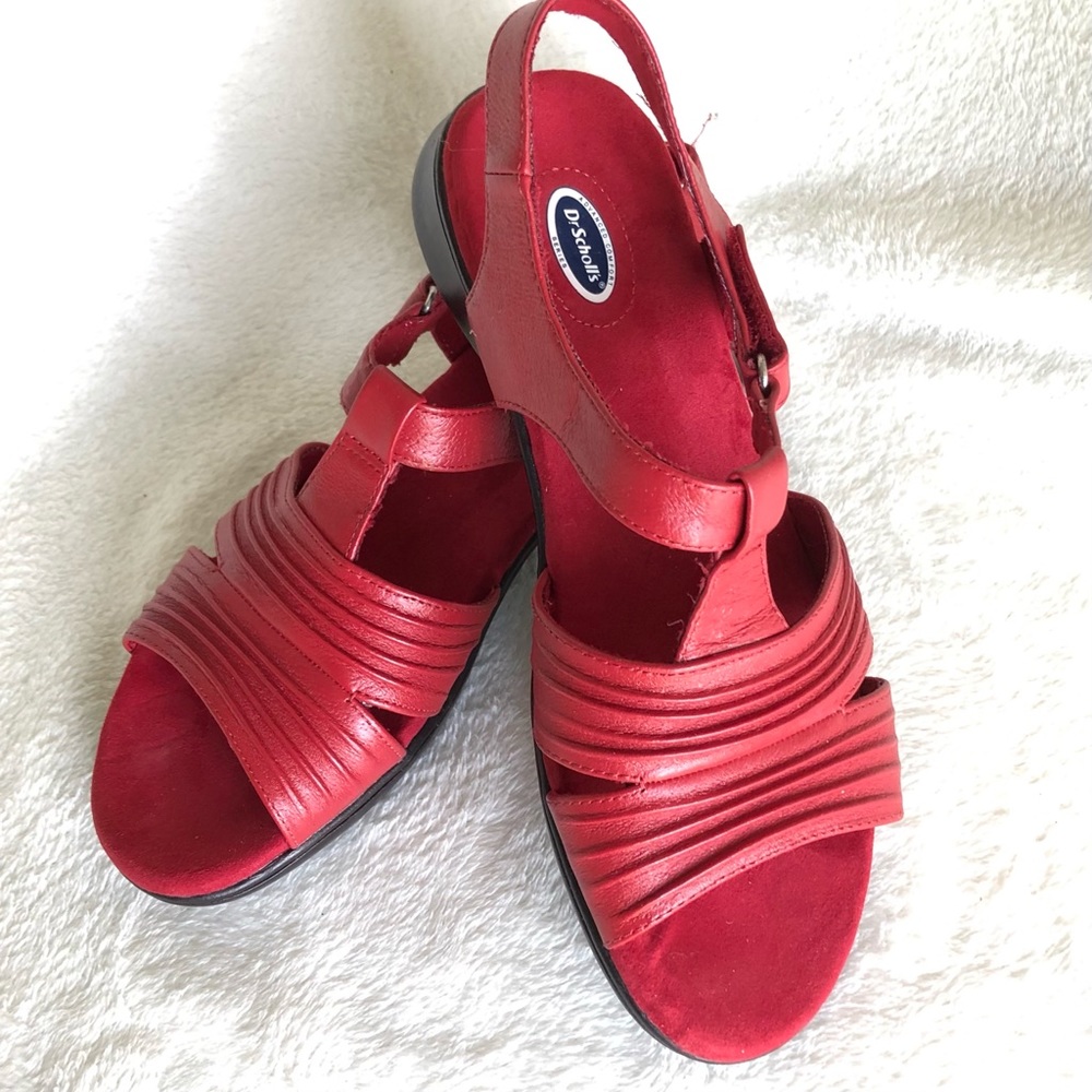 Dr Scholls Women’s Red Leather strap Sandal 8.5 M
